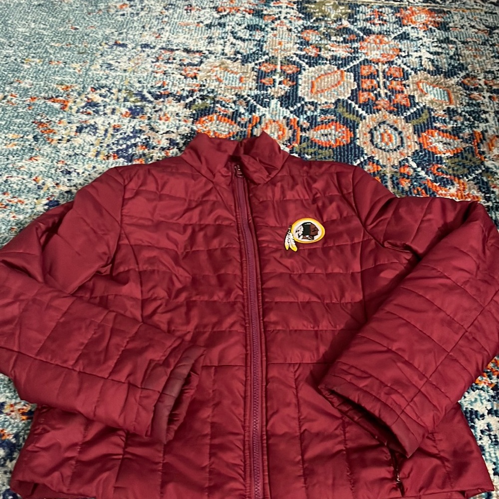 Washington Redskins light puffer jacket